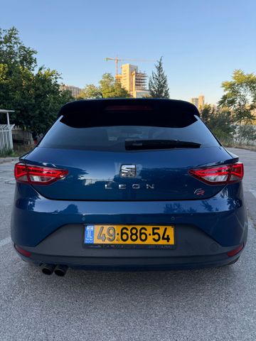 סיאט לאון