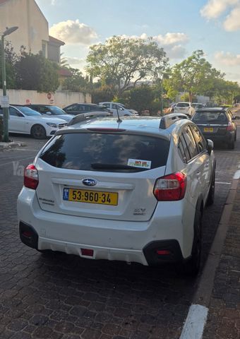 מודעת רכב סובארו XV