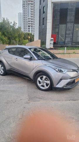 טויוטה C-HR