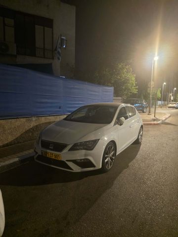 סיאט לאון