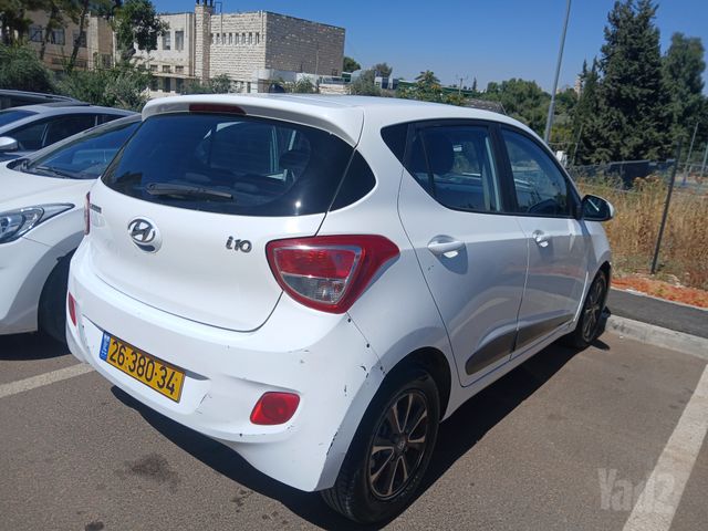יונדאי i10