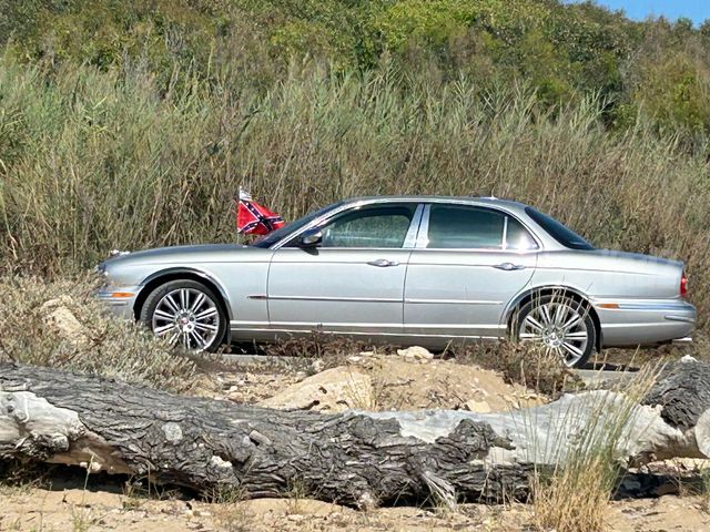 יגואר XJ