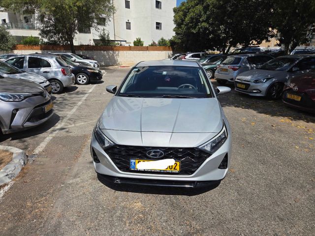 יונדאי i20