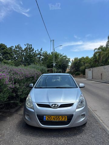 מודעת רכב יונדאי i20
