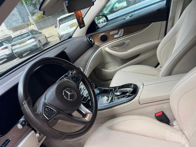 מרצדס-בנץ E-class