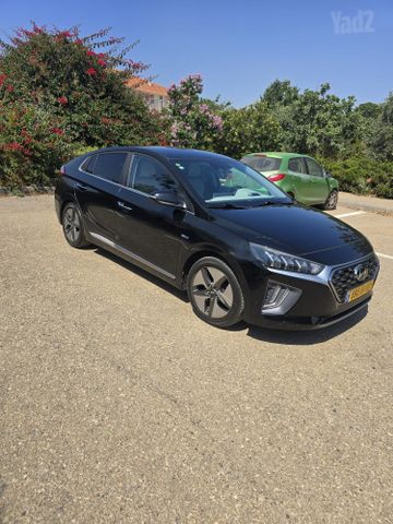 יונדאי איוניק