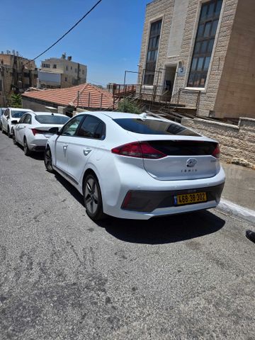 יונדאי איוניק