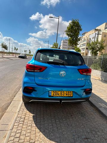מודעת רכב אם ג'י ZS