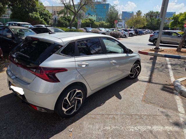 יונדאי i20