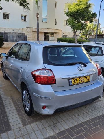 טויוטה אוריס
