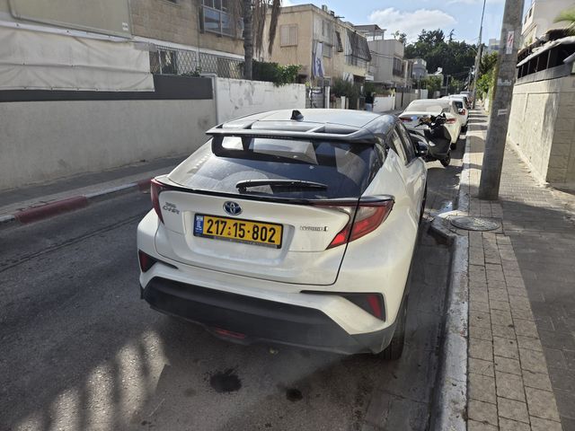 טויוטה C-HR