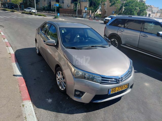 מודעת רכב טויוטה קורולה