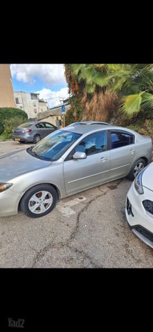 מודעת רכב מאזדה 3