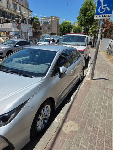 מודעת רכב טויוטה קורולה