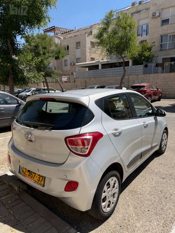 יונדאי i10