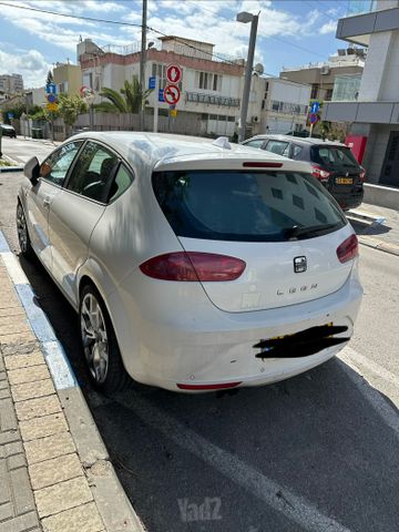 סיאט לאון