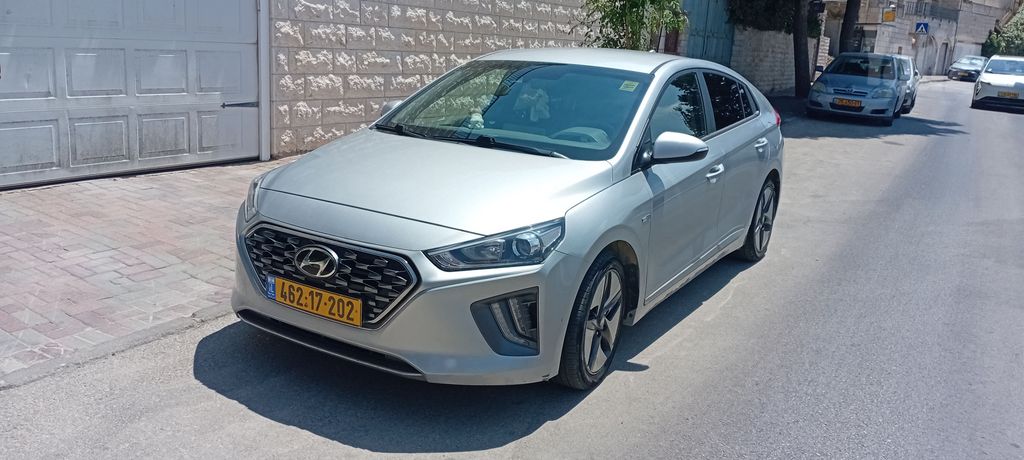 מודעת רכב יונדאי איוניק