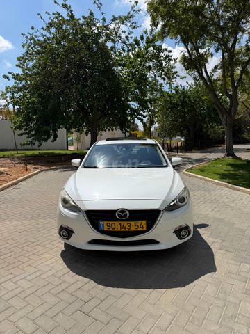 מאזדה 3