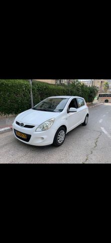 יונדאי i20