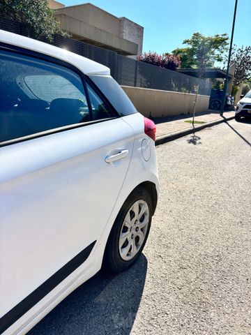 יונדאי i20