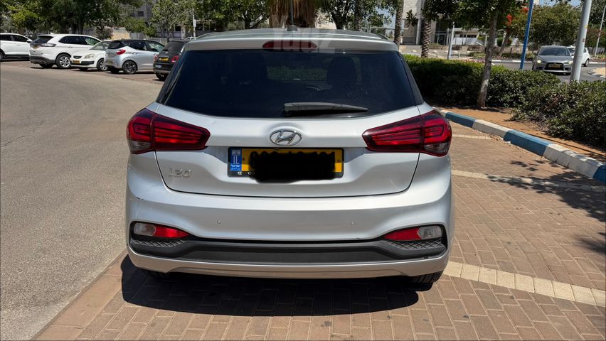 יונדאי i20