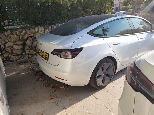טסלה מודל 3