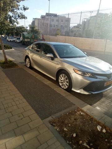 טויוטה קאמרי