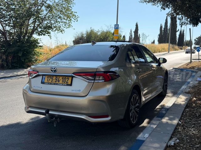 טויוטה קורולה