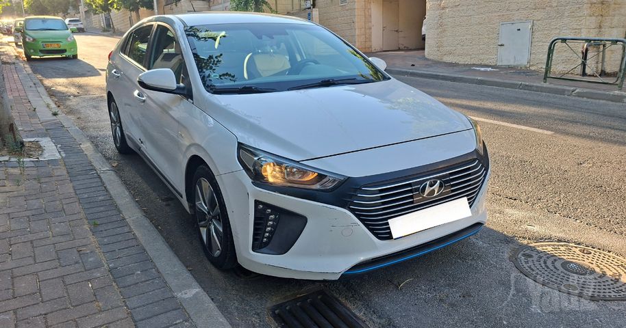 יונדאי איוניק