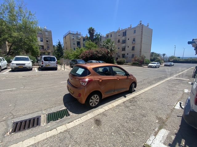 יונדאי i10