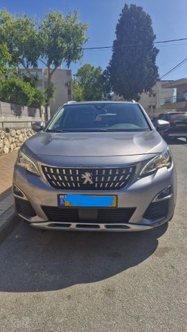 פיג'ו 3008