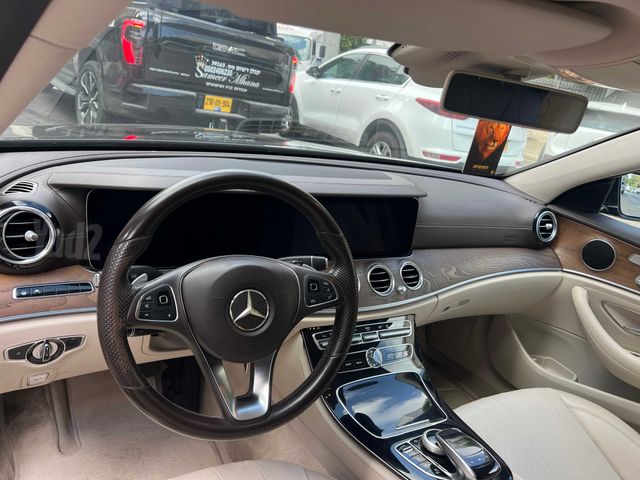 מרצדס-בנץ E-class