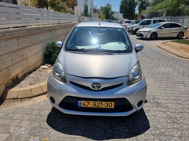 טויוטה אייגו