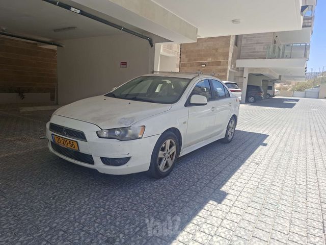 מודעת רכב מיצובישי לנסר