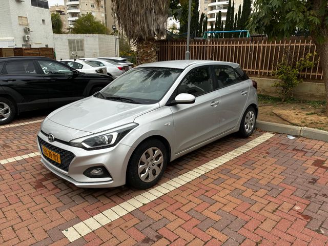 יונדאי i20