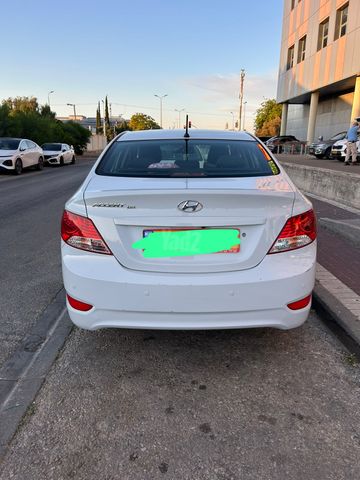 יונדאי אקסנט i25