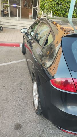 סיאט לאון