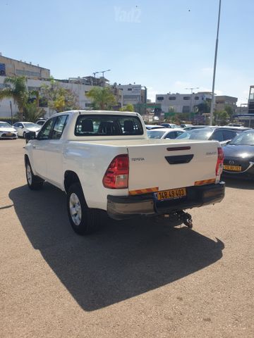 טויוטה היילקס