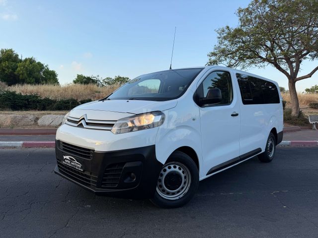 מודעת רכב סיטרואן ג'אמפי