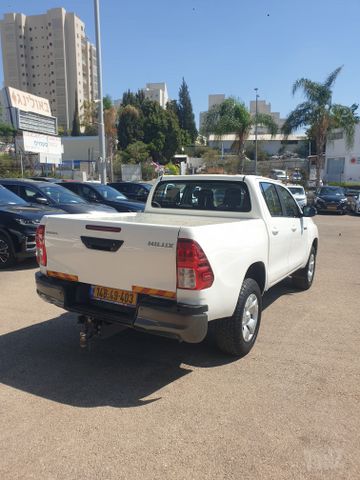 טויוטה היילקס