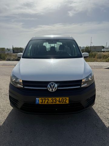 קאדי Trendline אוט׳ בנזין מיניוואן / MPV 5 מק 1.4 (130 כ״ס)