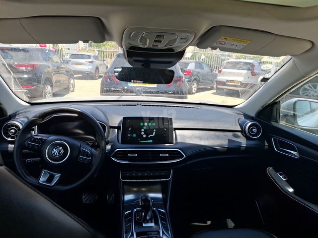 מודעת רכב אם ג'י EHS PHEV 1