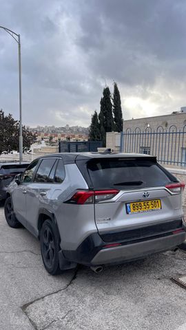 מודעת רכב טויוטה RAV4