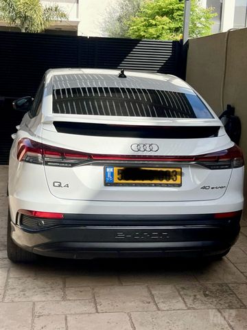 אאודי Q4 e-tron