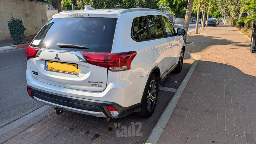 מיצובישי אאוטלנדר