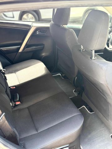 טויוטה RAV4