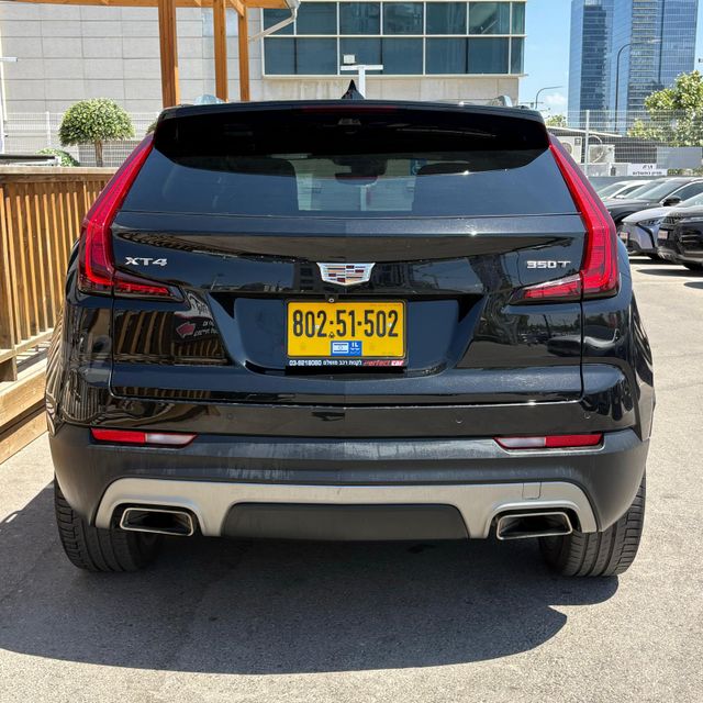 קאדילק XT4