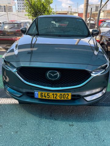 מודעת רכב מאזדה CX-5