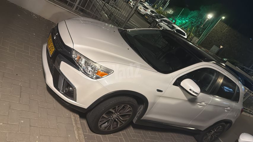 מודעת רכב מיצובישי ASX