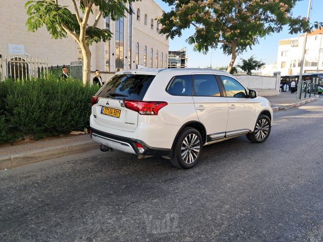 מודעת רכב מיצובישי אאוטלנדר